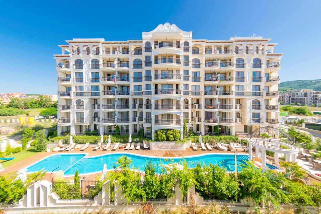 Harmony Suites Apartment سفيتي فلاس المظهر الخارجي الصورة